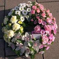 Joy Gilder Floral Designs Ltd 1095697 Image 2